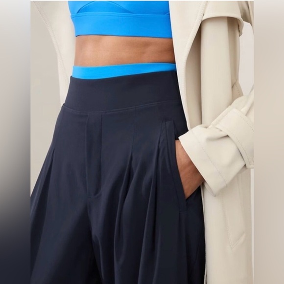 NWT Brooklyn Heights Pleated Wide Leg Pants, Navy, Size 12 - Picture 3 of 8